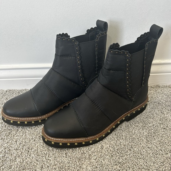 Free People Atlas Puffer Chelsea Boots in Black Size 38 / US Size 8 Ankle Boot - Picture 3 of 6